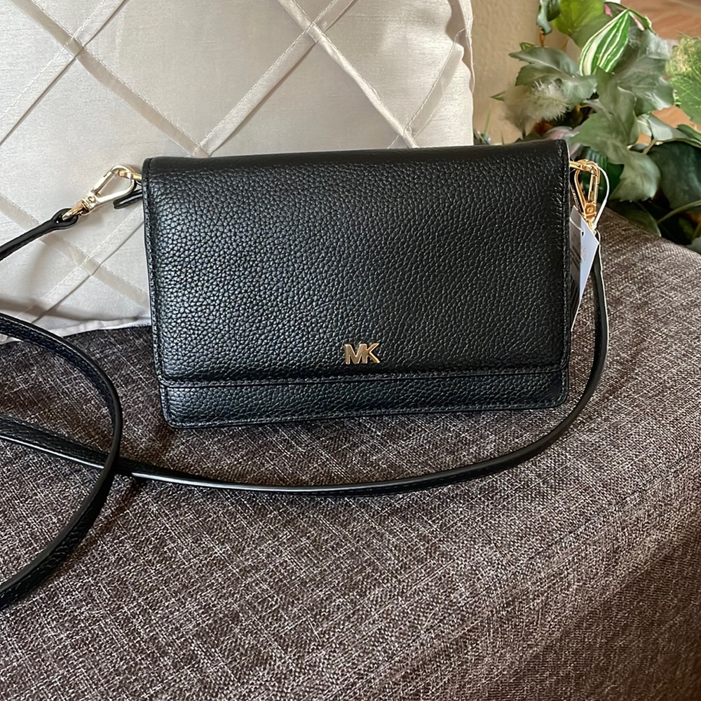 Michael Kors Phone Crossbody - Black